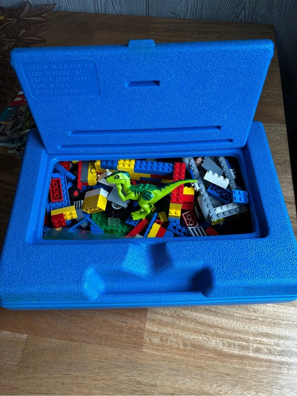 Lego Blue Storage Case with LEGO Juniors Lego Juniors 10757 RAPTOR RESCUE TRUCK